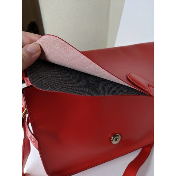 Elegant Red Women's Crossbody Bag - Picture 7 of 9